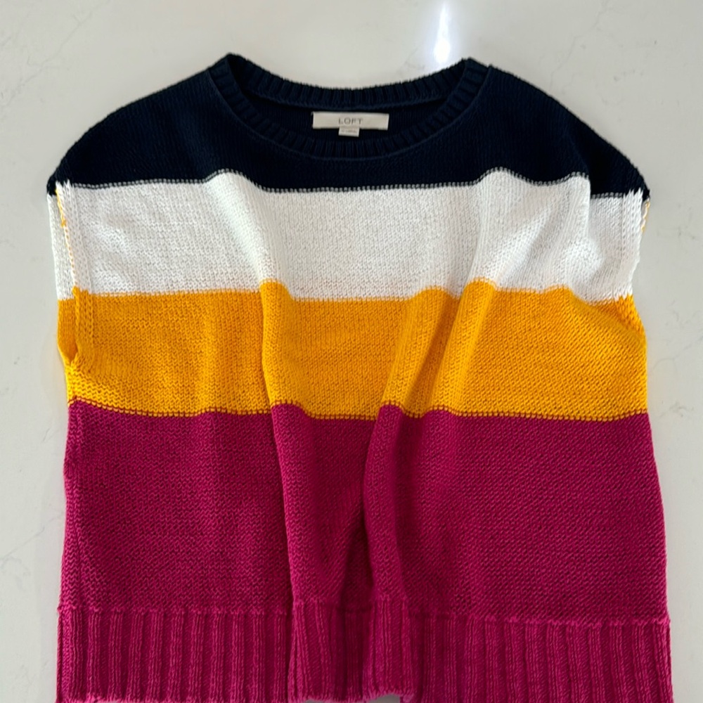 Women’s Loft Sweater Tank Top -Size M
